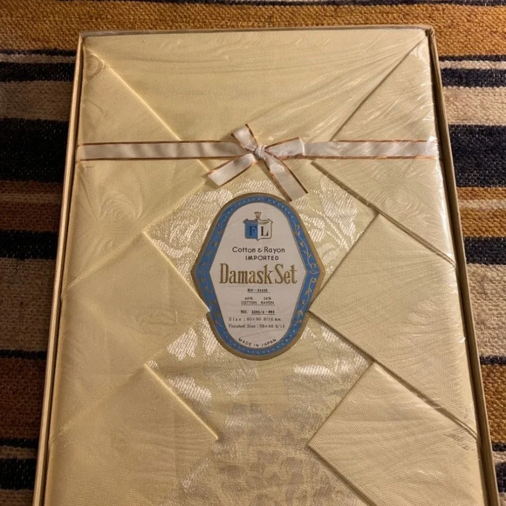 Imported Damask Set Cotton Rayon 60x90 8/16 B H Yellow VTG Tablecloth Napkins